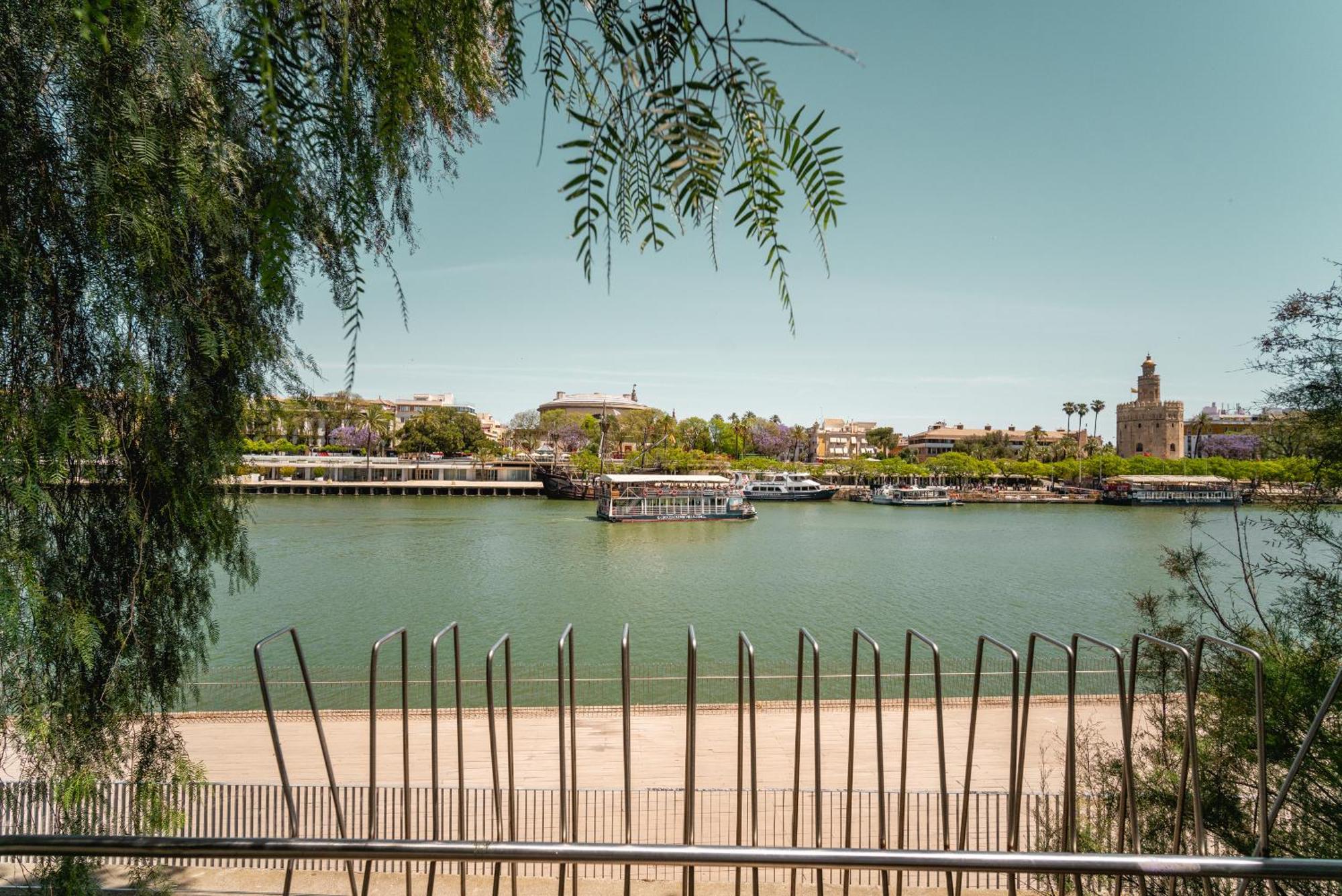 Betis River View Seville Luaran gambar